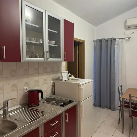 Prgin Krizan Apartment Primosten